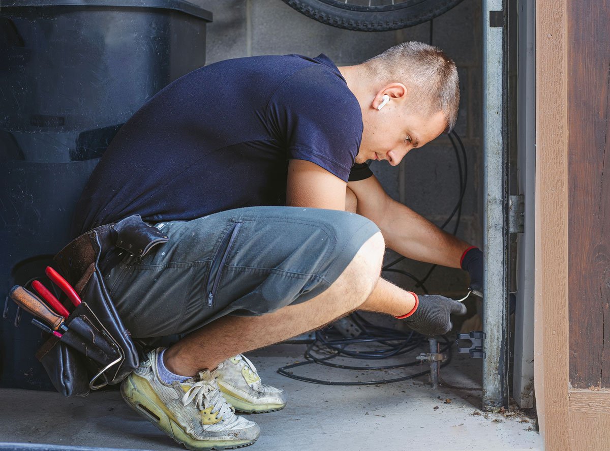 Garage-Sealed-garage-weatherproofing-systems